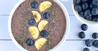 Acai-Bowl mit Kokoswasser