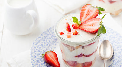 Baobab-Erdbeer-Parfait