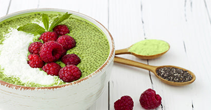 Grünes Matcha Chia Dessert