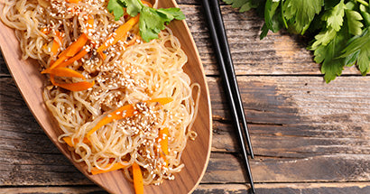 Shirataki-Nudeln mit Mandel-Butter-Sauce